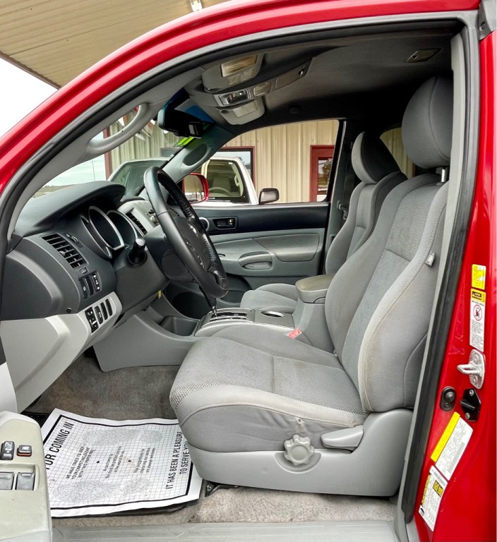 2011 Toyota Tacoma Image 10