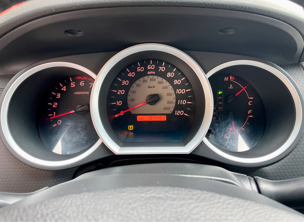 2011 Toyota Tacoma Image 16