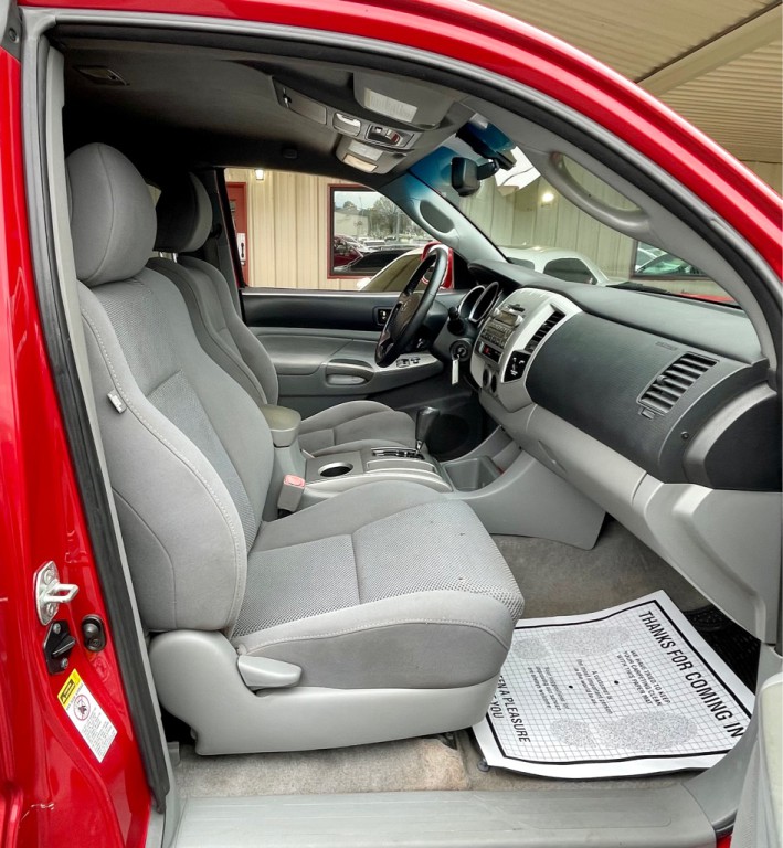2011 Toyota Tacoma Image 22