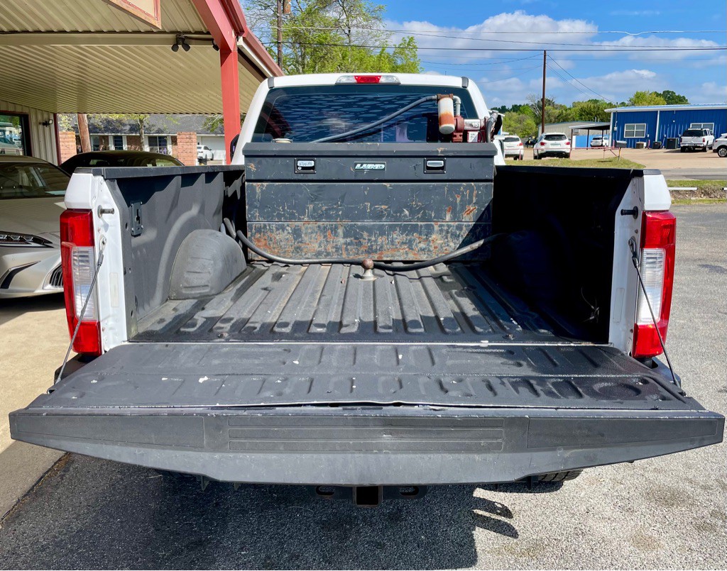 2017 Ford F-250 Image 7