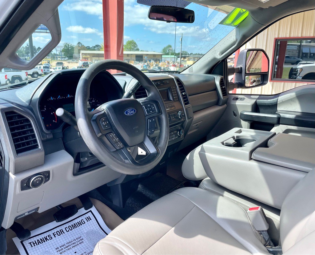 2017 Ford F-250 Image 9