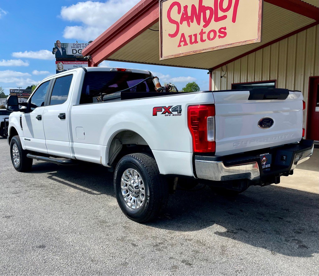 2017 Ford F-250 Image 16