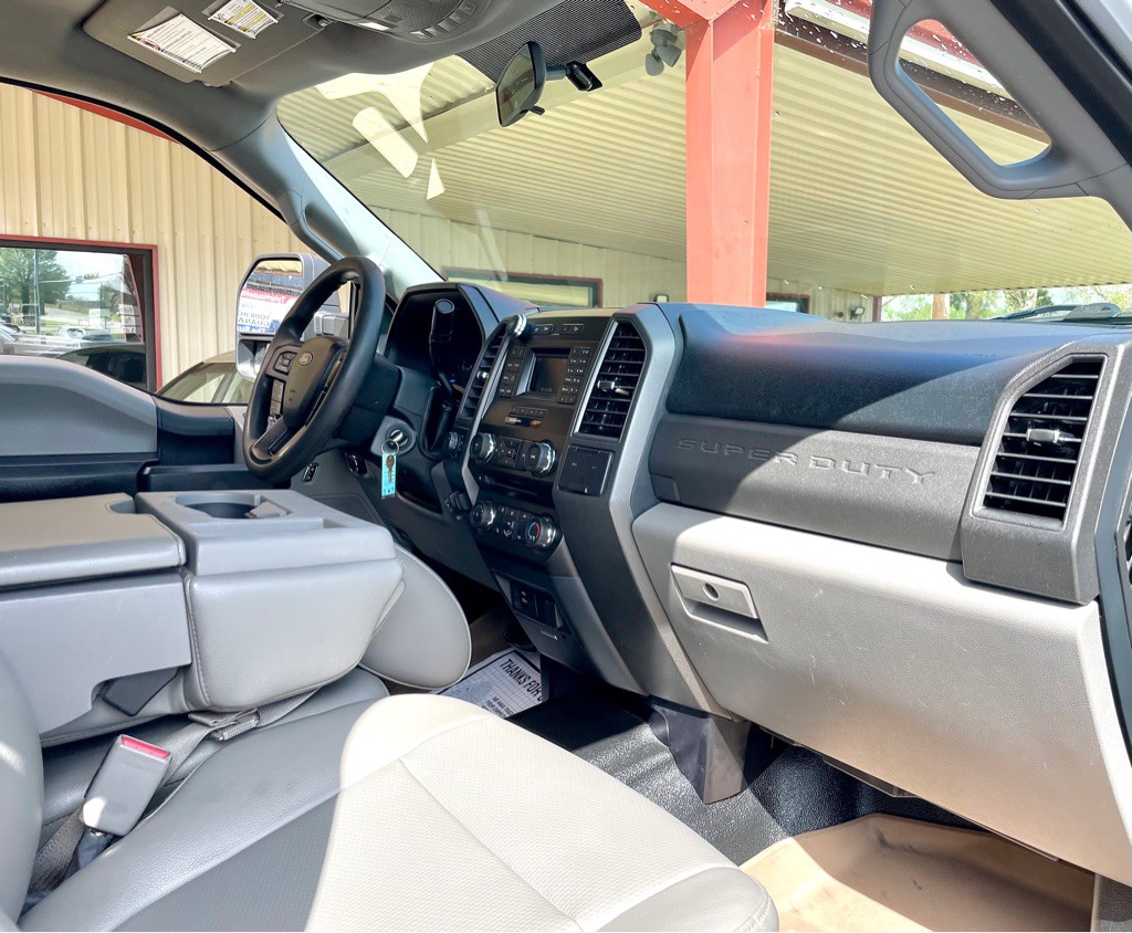2017 Ford F-250 Image 18