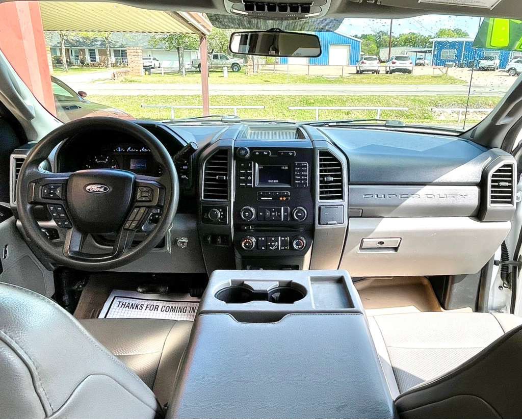 2017 Ford F-250 Image 8
