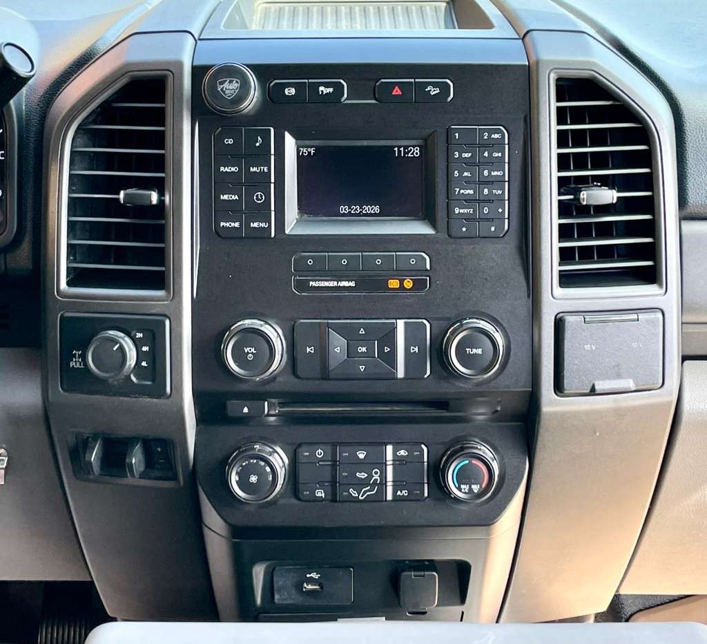 2017 Ford F-250 Image 12