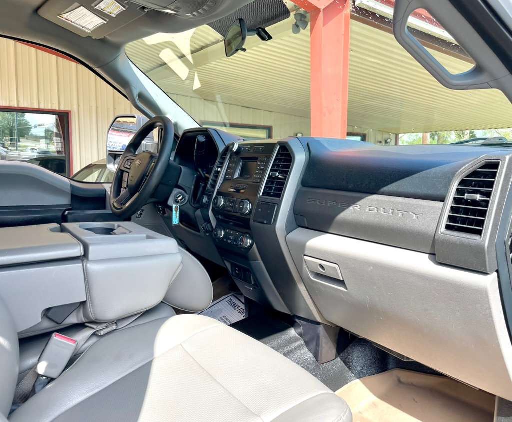 2017 Ford F-250 Image 18