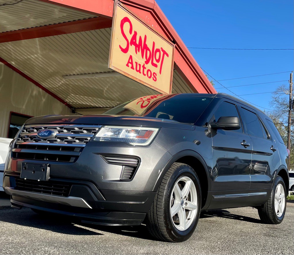 2018 Ford Explorer Image 1