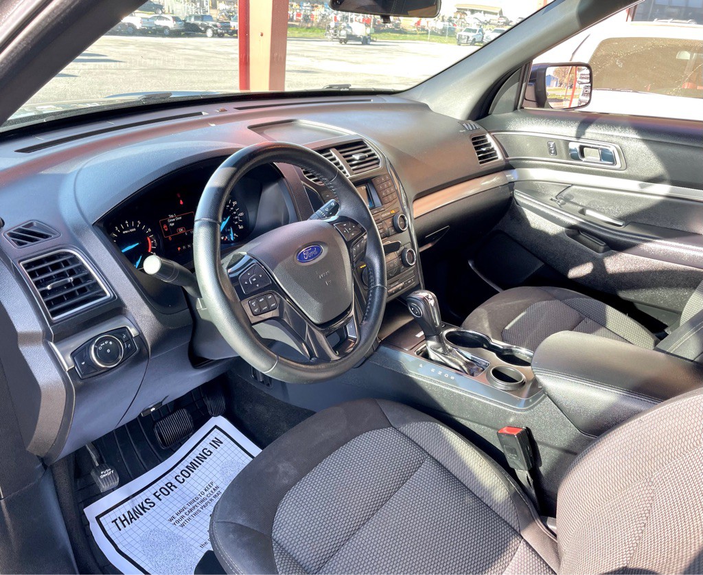 2018 Ford Explorer Image 9