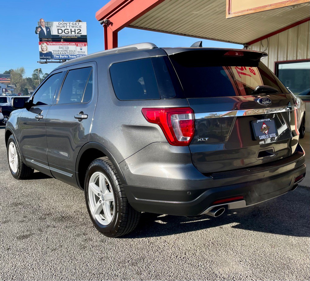 2018 Ford Explorer Image 18