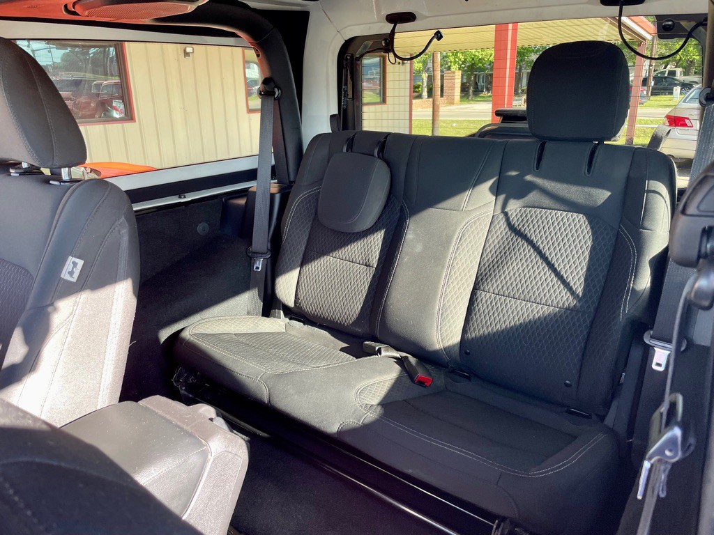 2021 Jeep Wrangler Image 11
