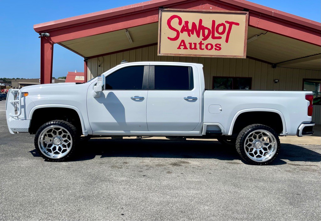 2022 Chevrolet Silverado 1500 Image 2