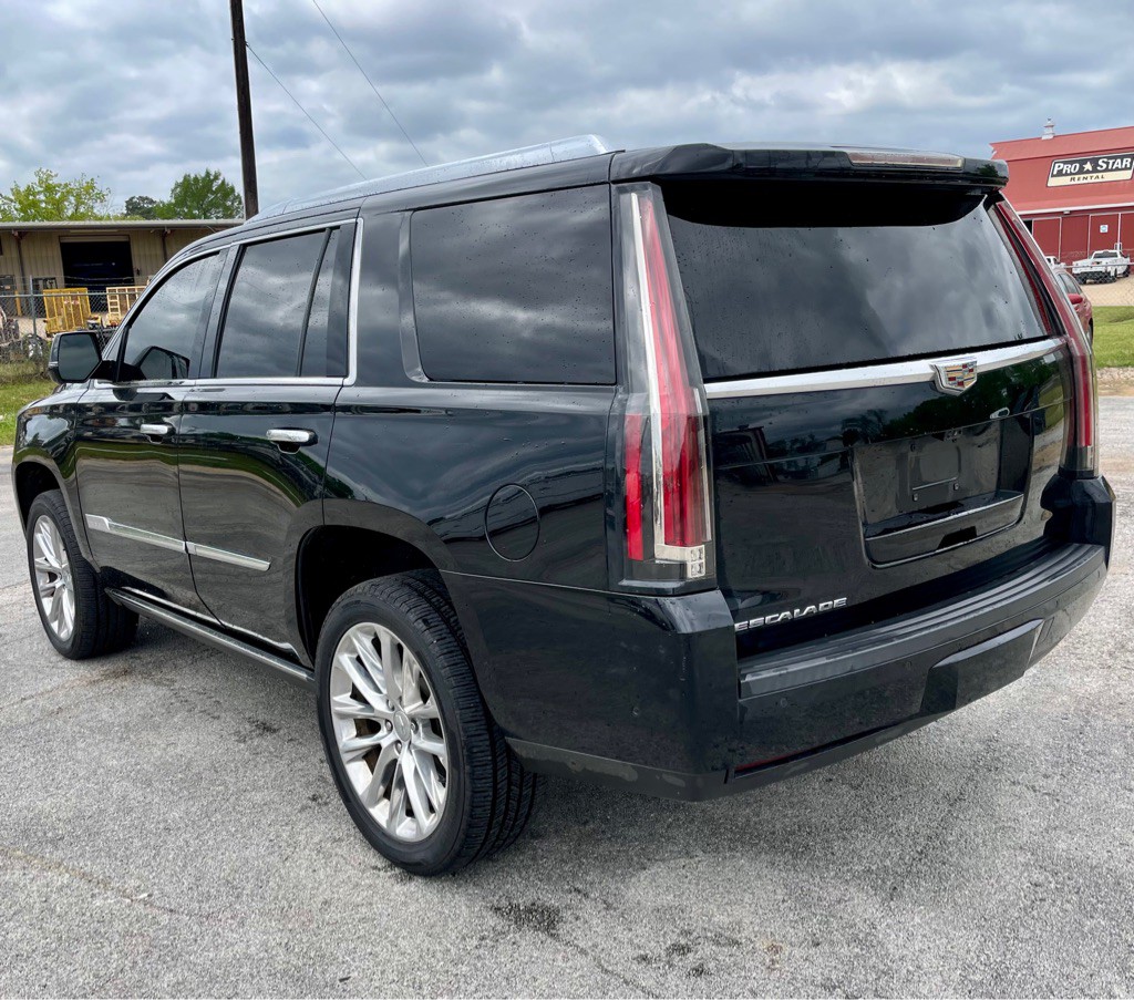 2017 Cadillac Escalade Image 4