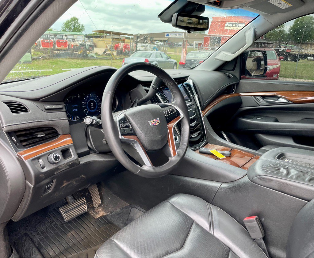 2017 Cadillac Escalade Image 5