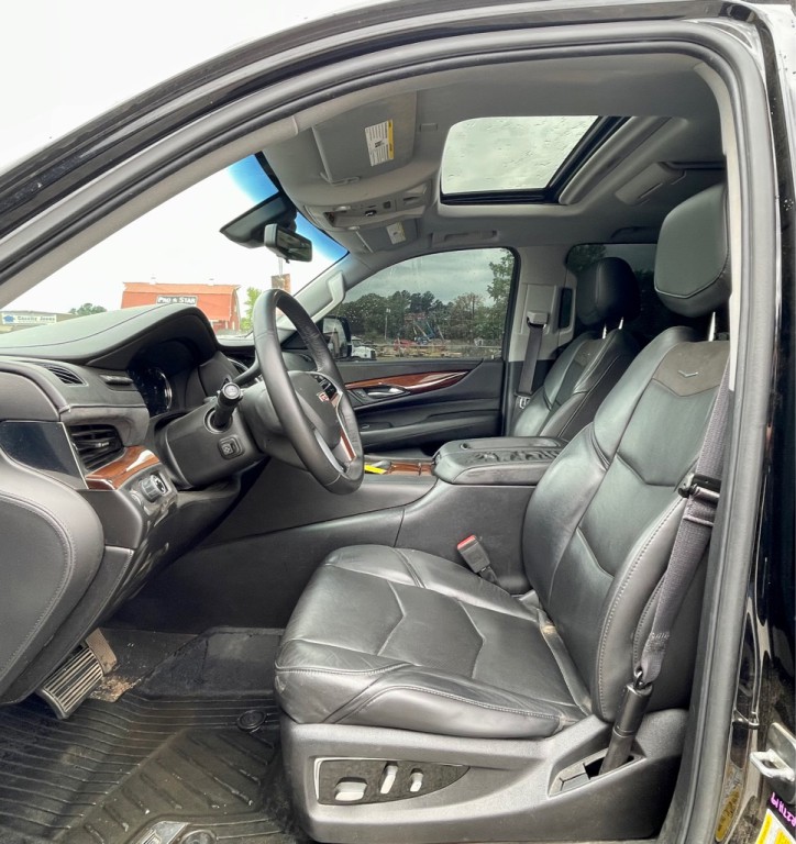 2017 Cadillac Escalade Image 6