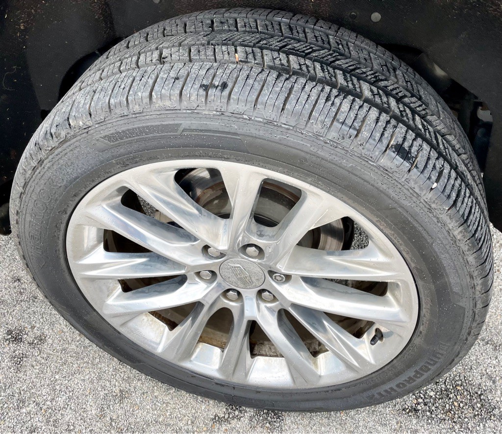 2017 Cadillac Escalade Image 10