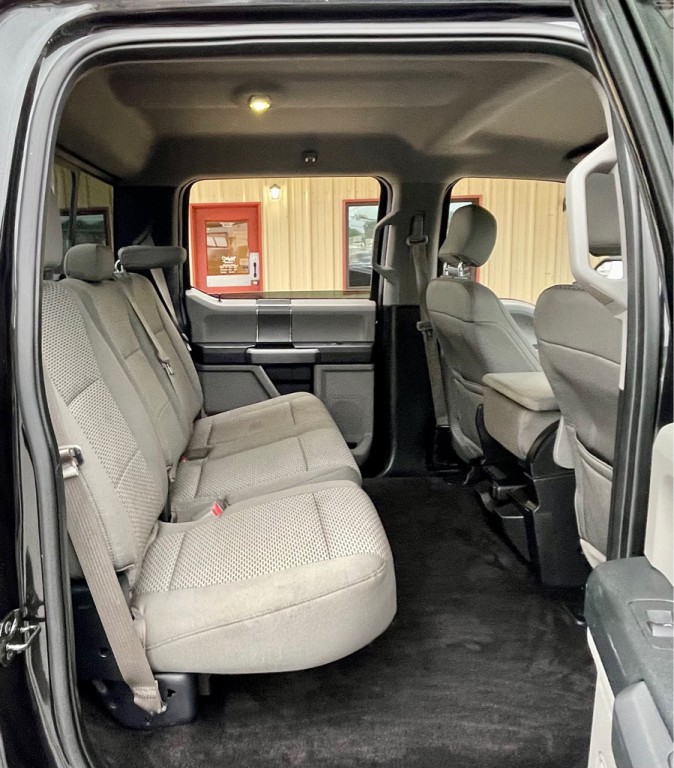 2015 Ford F-150 Image 18