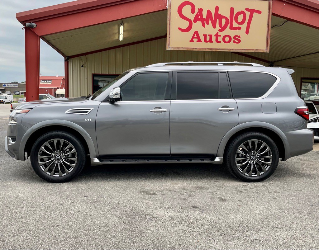 2021 Nissan Armada Image 2