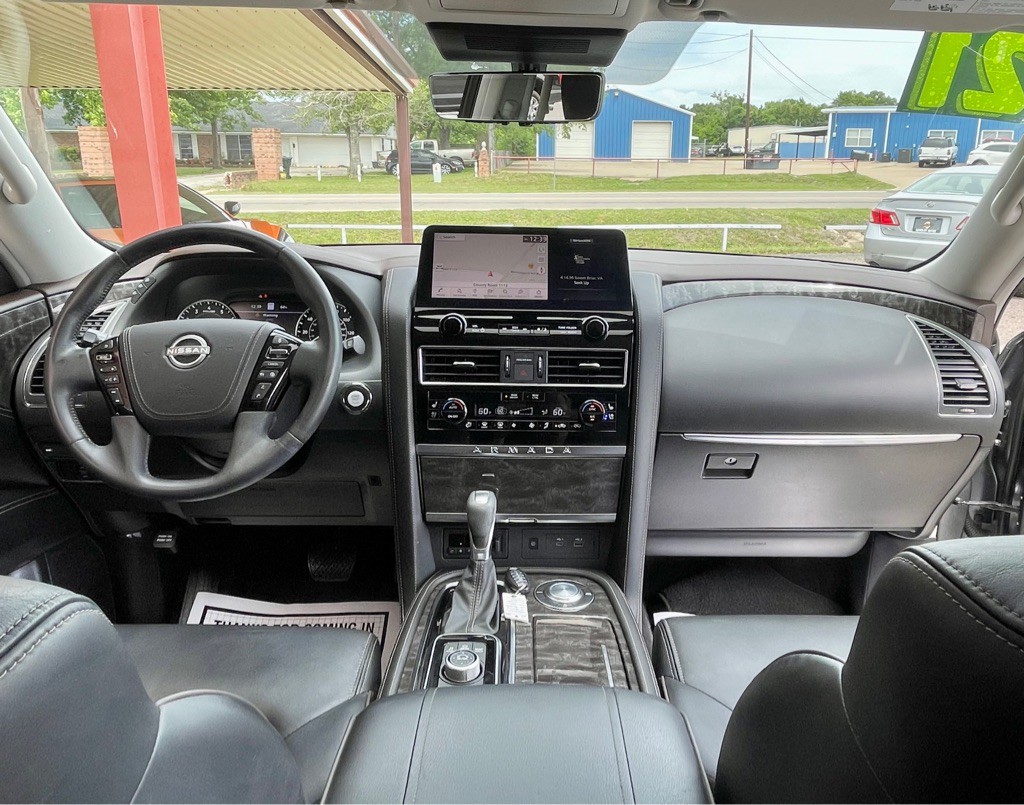 2021 Nissan Armada Image 8