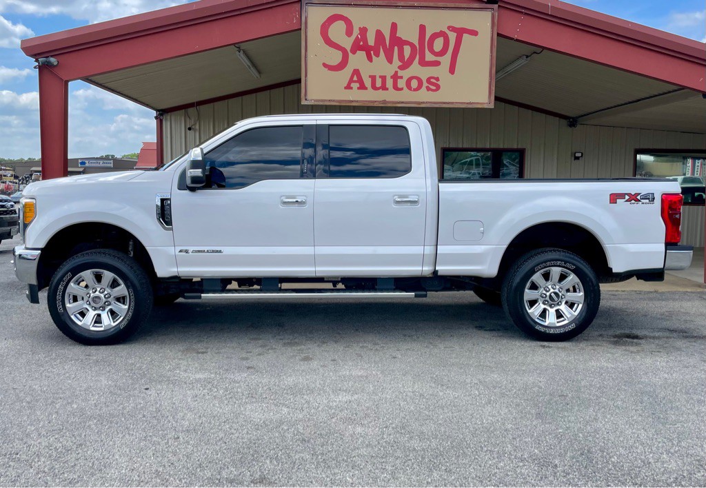 2017 Ford F-250 Image 2