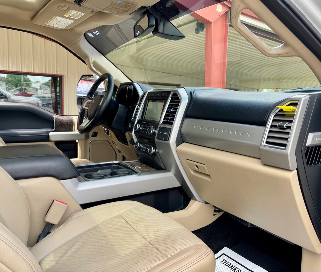2017 Ford F-250 Image 20