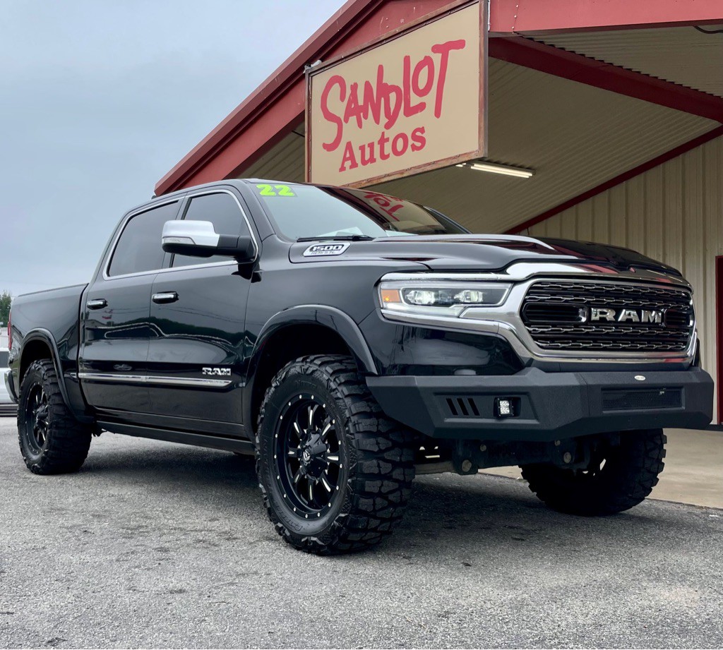 2022 RAM 1500 Image 3