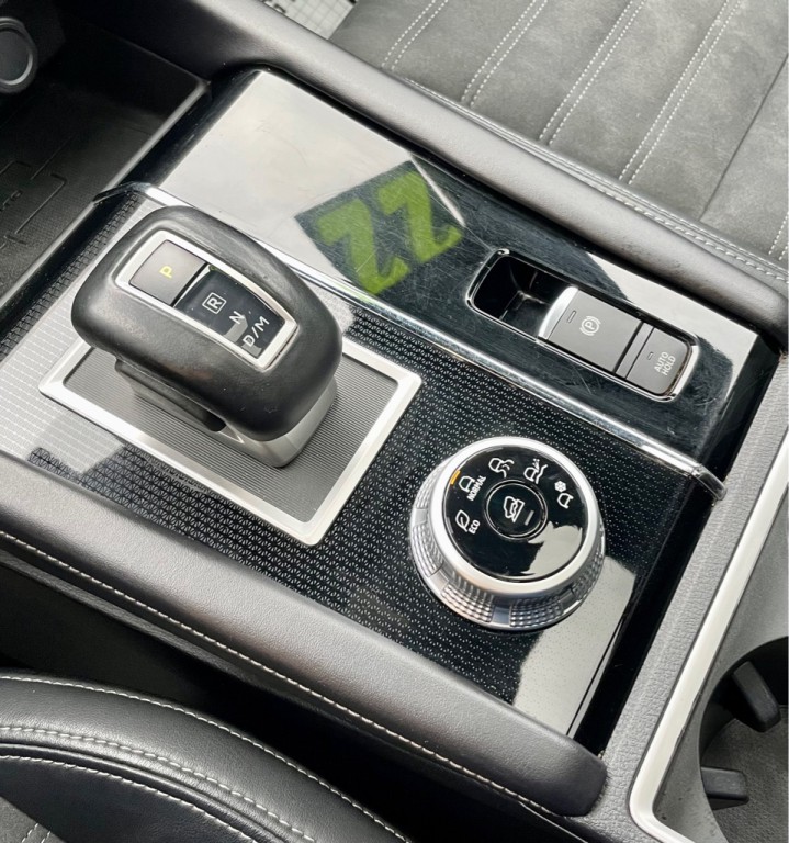 2022 Mitsubishi Outlander Image 15