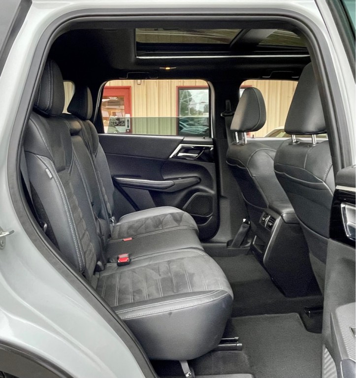 2022 Mitsubishi Outlander Image 23