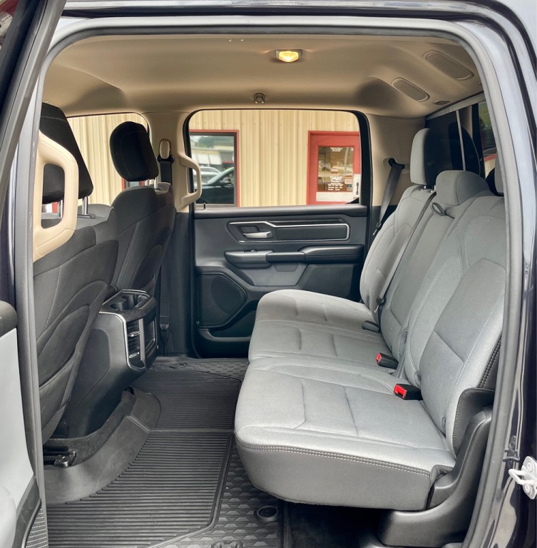 2020 RAM 1500 Image 8