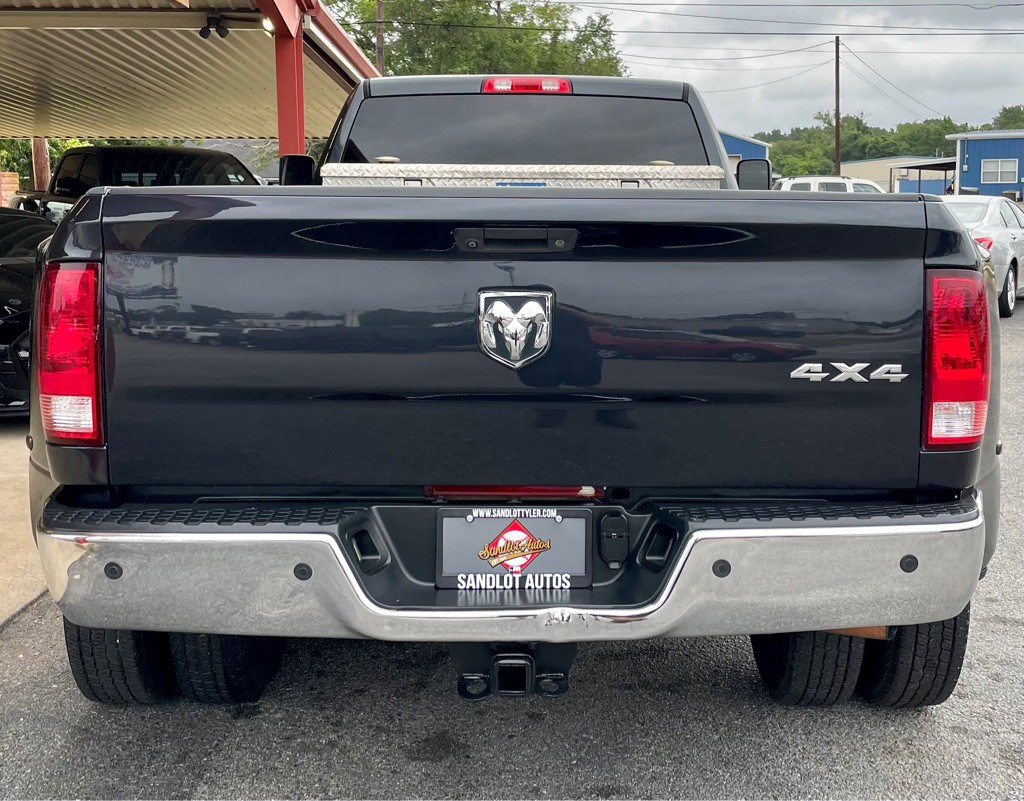 2017 RAM 3500 Image 6