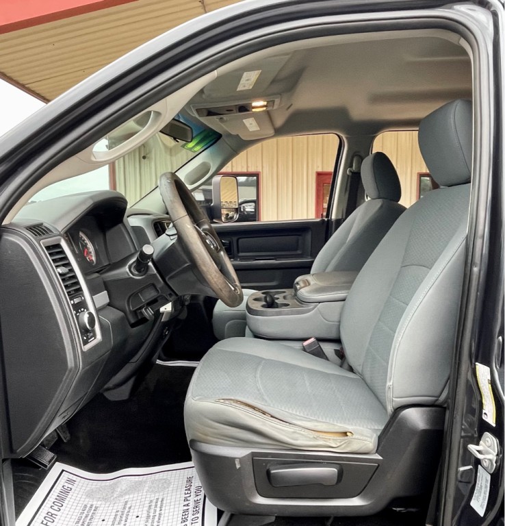 2017 RAM 3500 Image 10