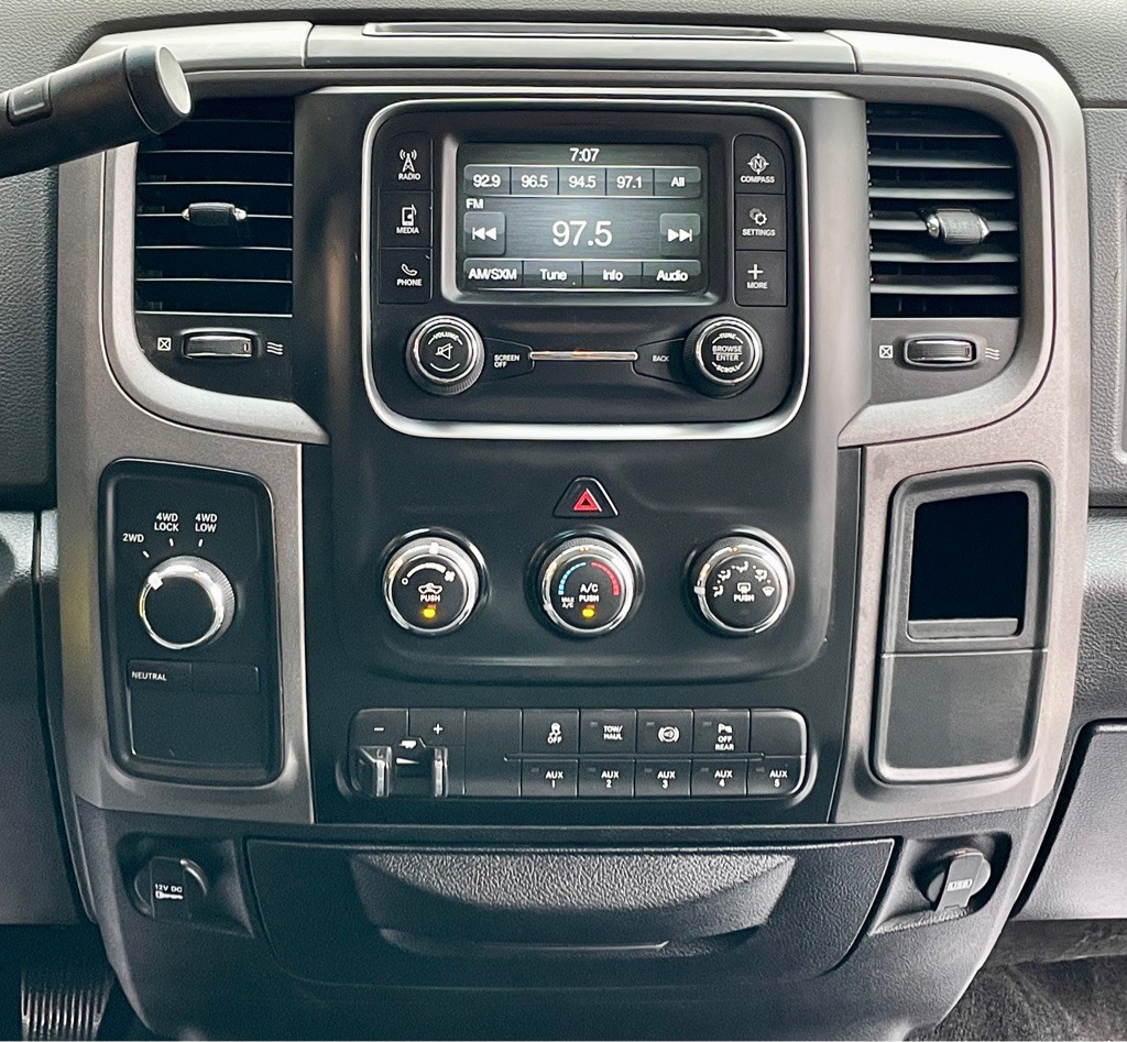2017 RAM 3500 Image 15