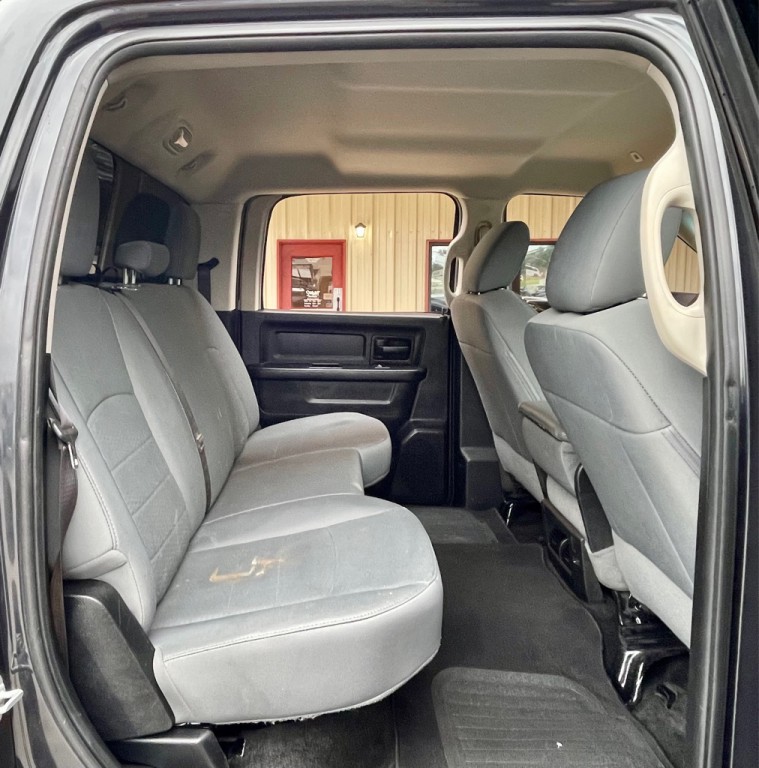 2017 RAM 3500 Image 19