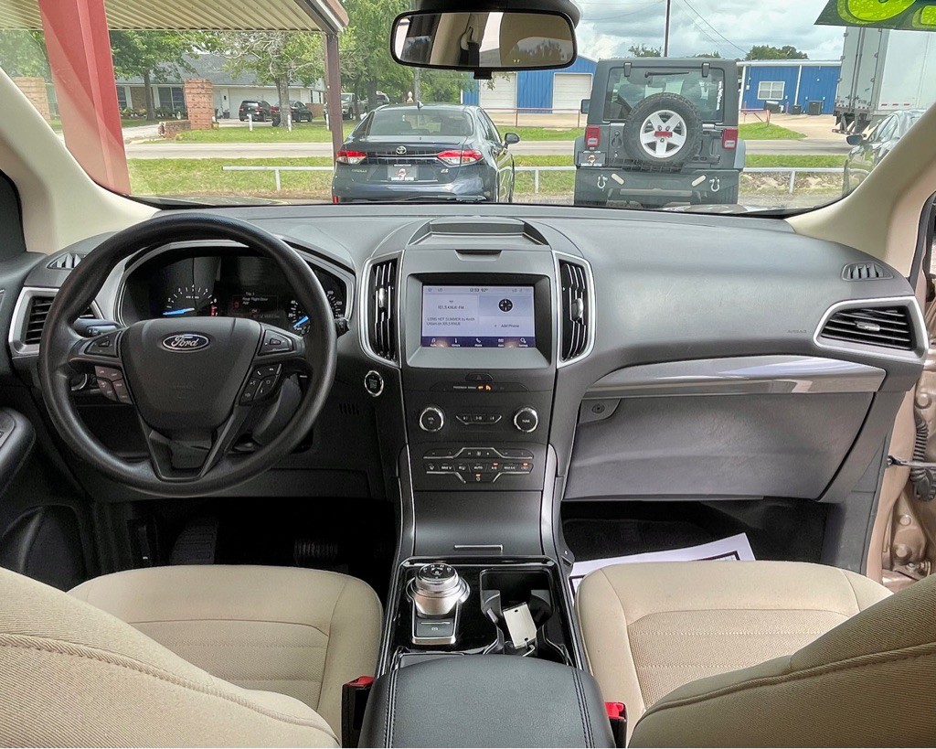 2020 Ford Edge Image 20