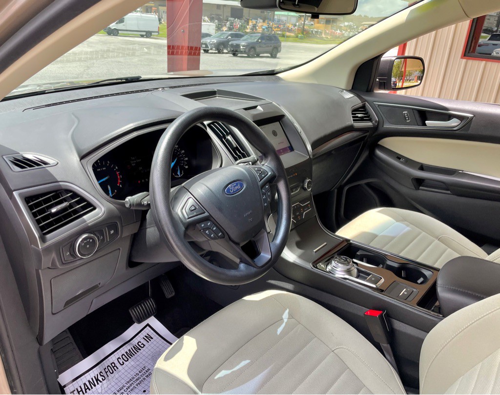 2020 Ford Edge Image 21