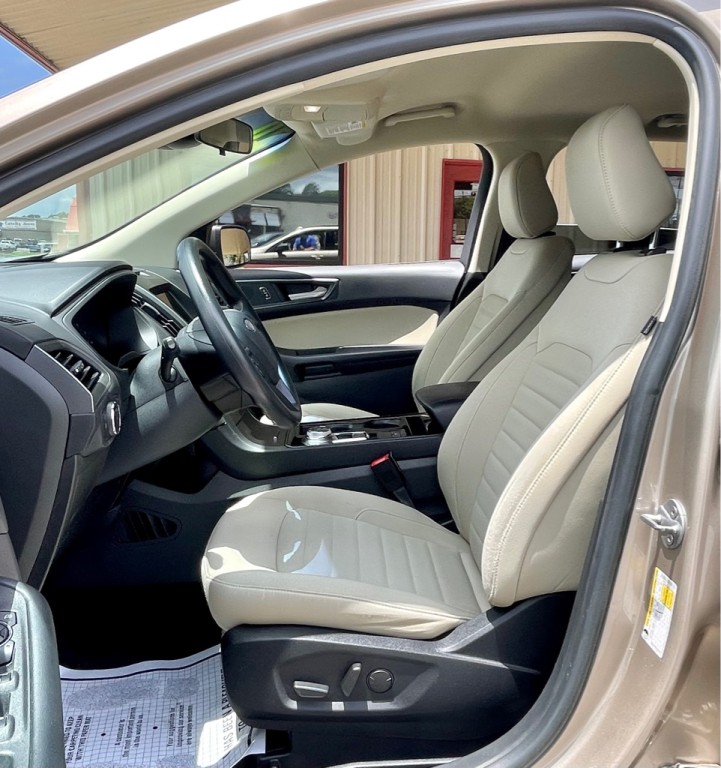 2020 Ford Edge Image 22
