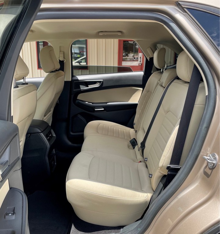 2020 Ford Edge Image 23