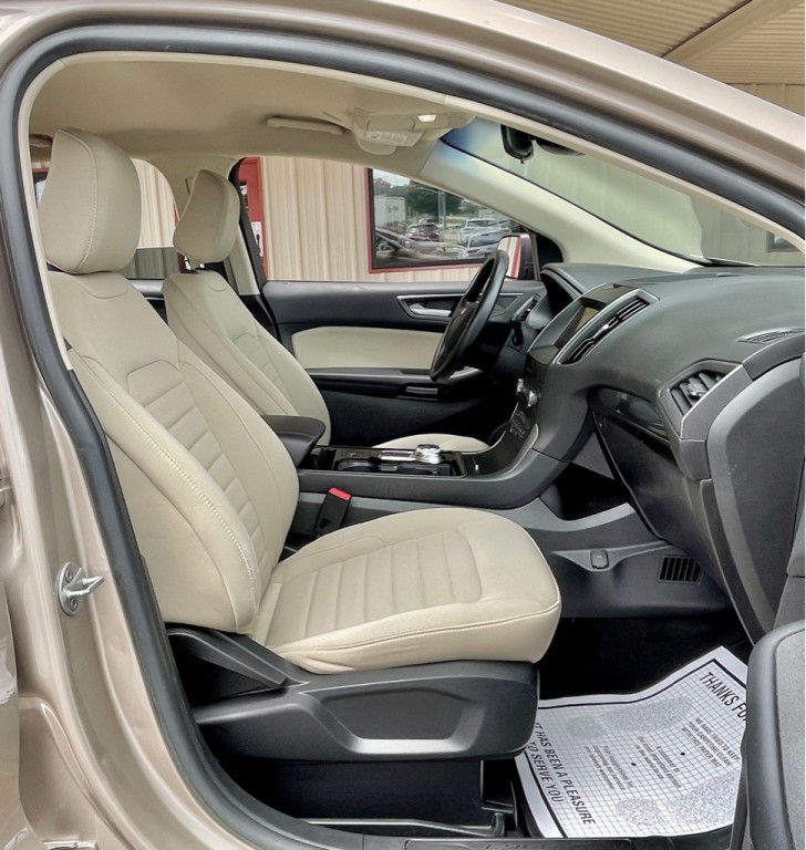 2020 Ford Edge Image 33