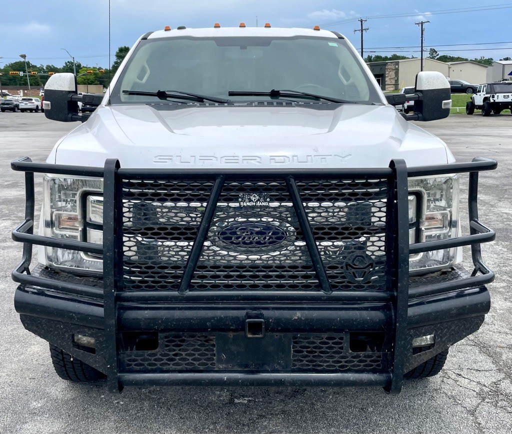 2018 Ford F-350 Image 2
