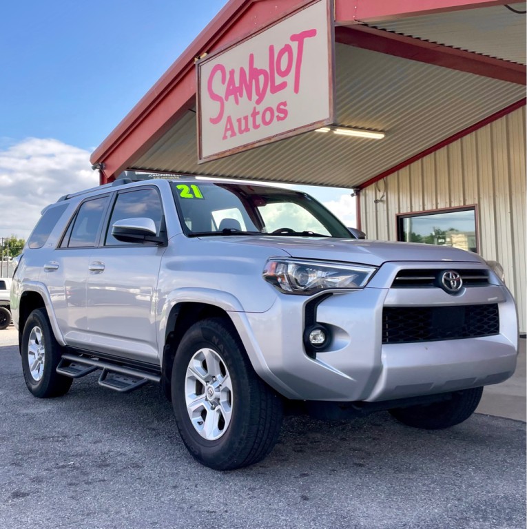 2021 Toyota 4Runner Image 3