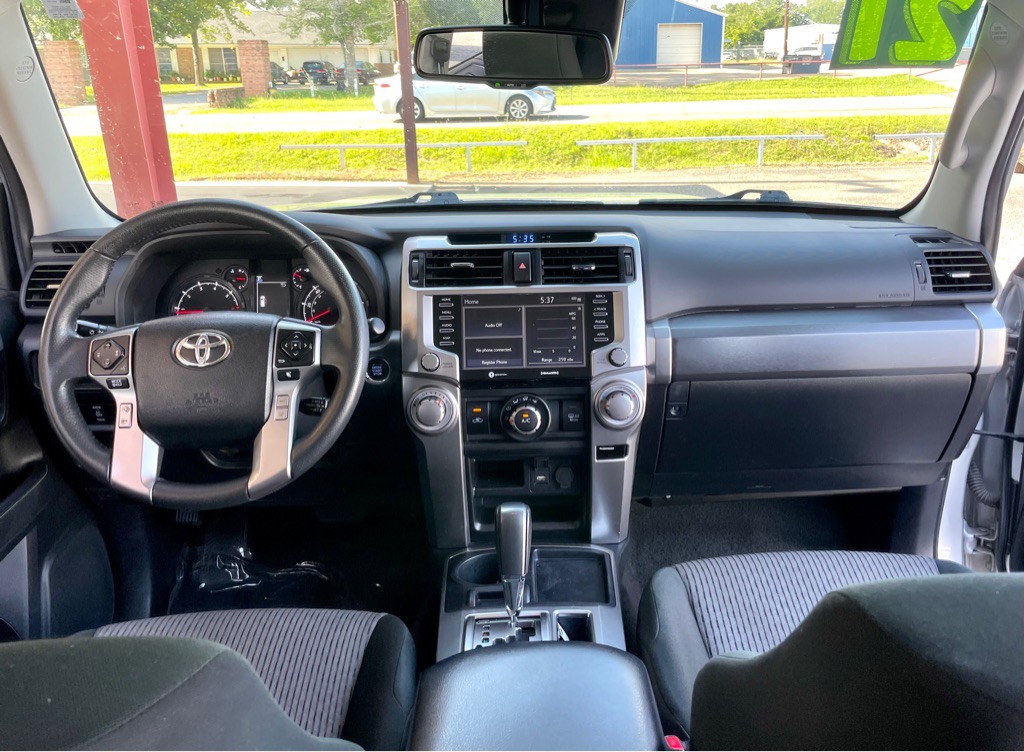 2021 Toyota 4Runner Image 8