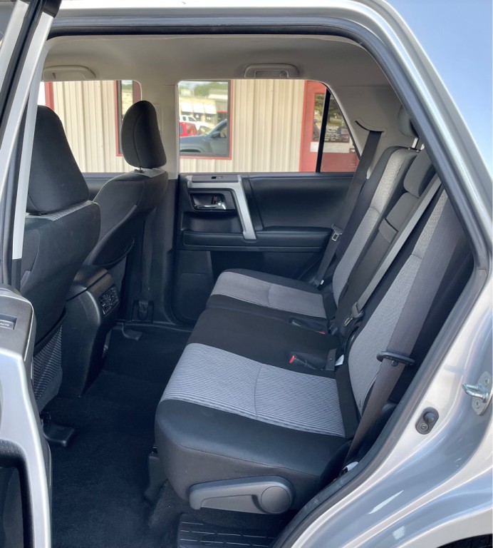 2021 Toyota 4Runner Image 11