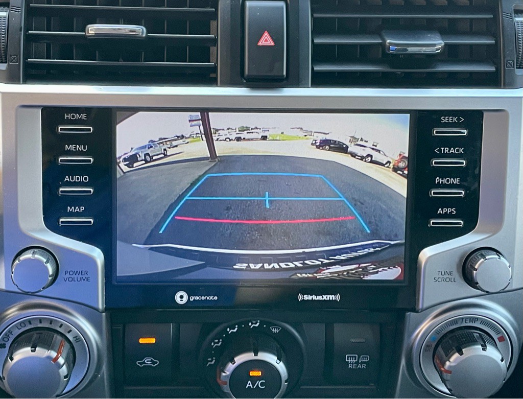 2021 Toyota 4Runner Image 18