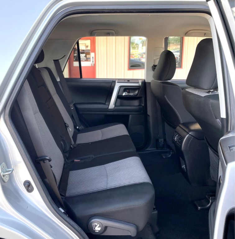 2021 Toyota 4Runner Image 21