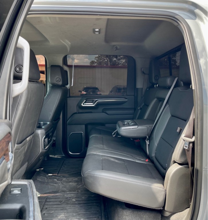 2024 GMC Sierra Image 8