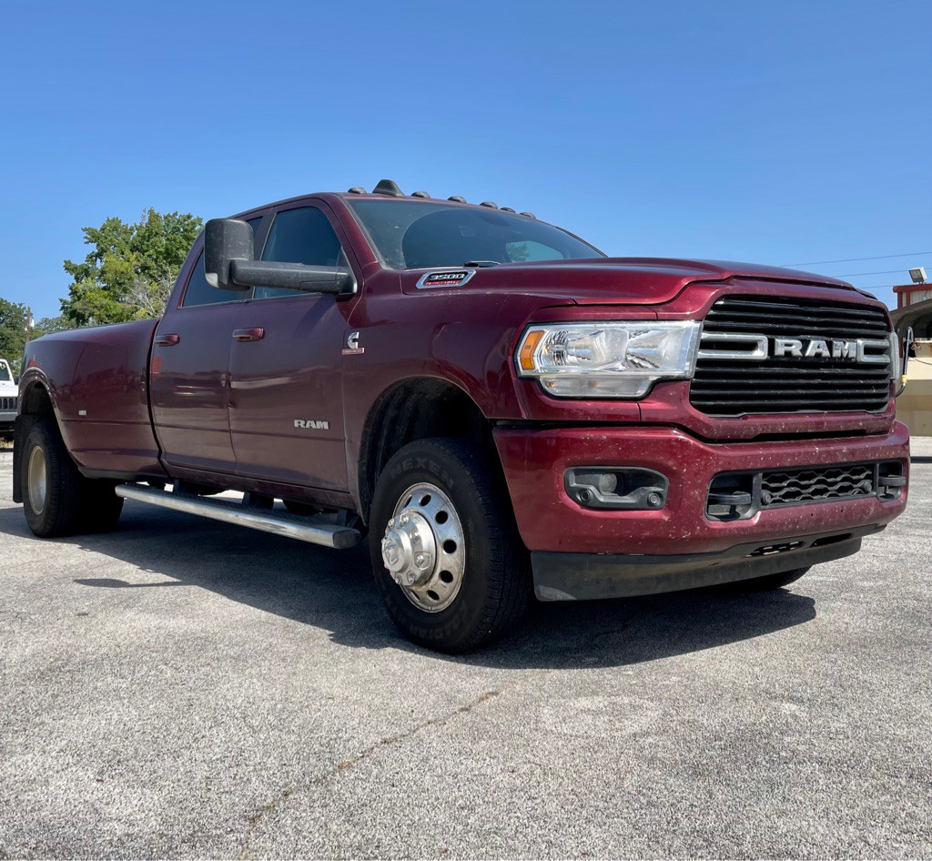 2019 RAM 3500 Image 3