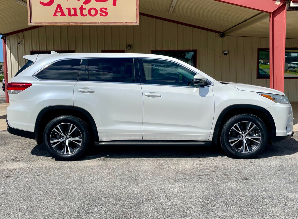 2018 Toyota Highlander Image 4