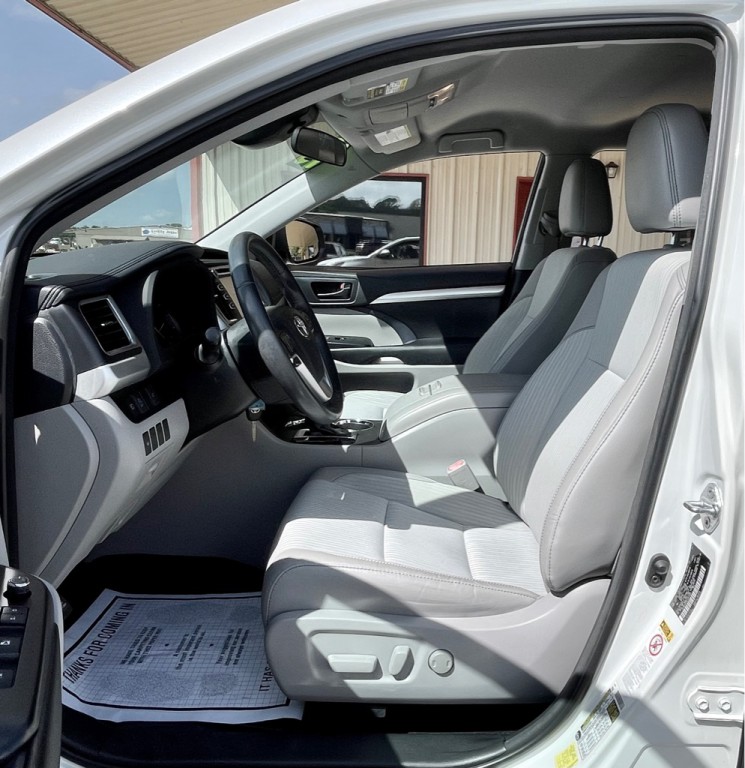 2018 Toyota Highlander Image 8