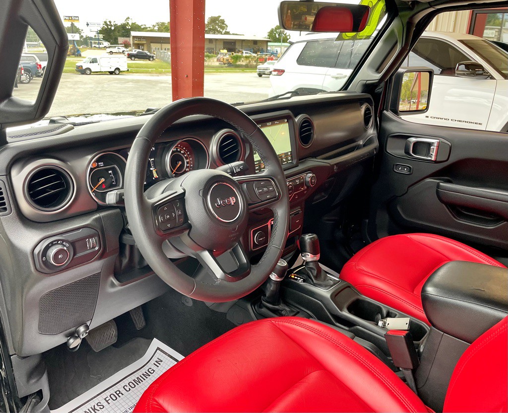 2023 Jeep Wrangler Image 8