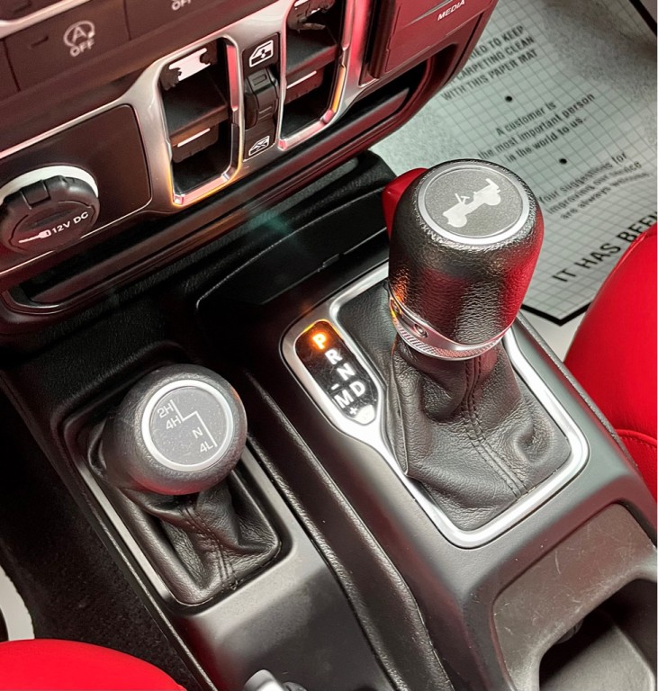 2023 Jeep Wrangler Image 13