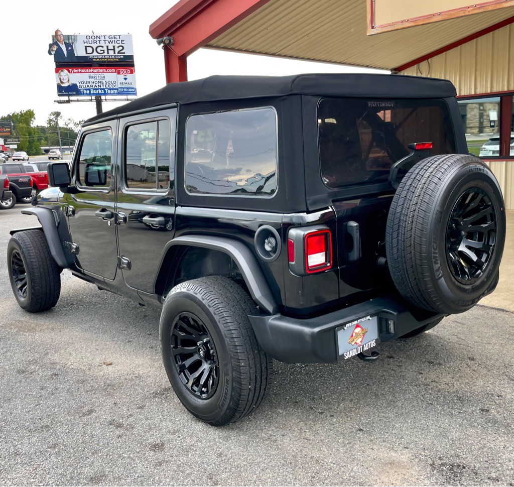 2023 Jeep Wrangler Image 17